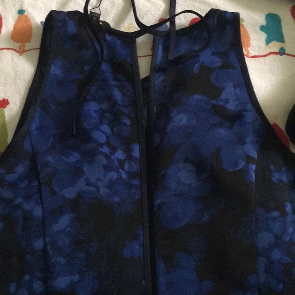 Dress - Picture 3 of 8